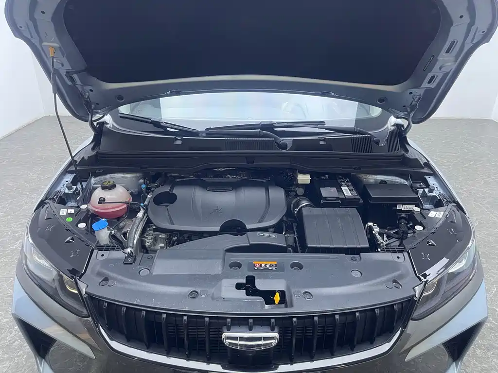 Geely Binyue — миниатюра 19