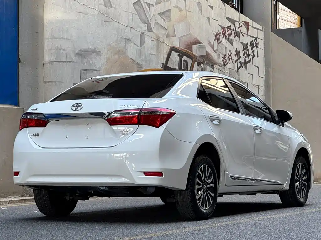 Toyota Corolla — миниатюра 5