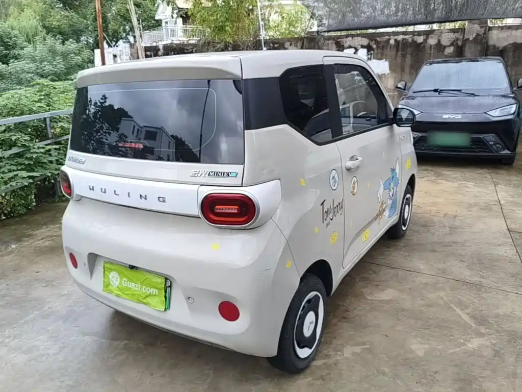 Wuling MINIEV — миниатюра 7