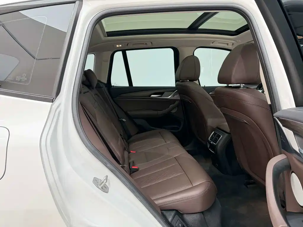 BMW X3 — миниатюра 28