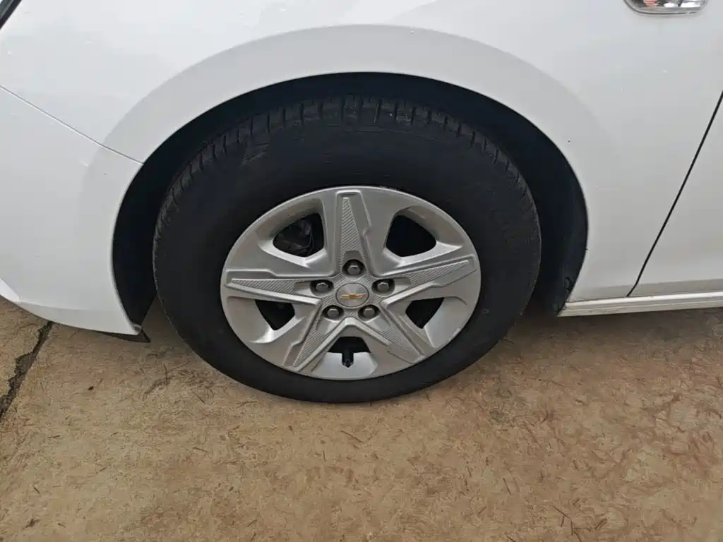 Chevrolet Cavalier — миниатюра 23