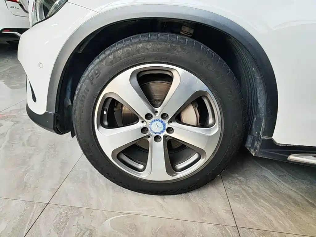Mercedes-Benz GLC — миниатюра 23