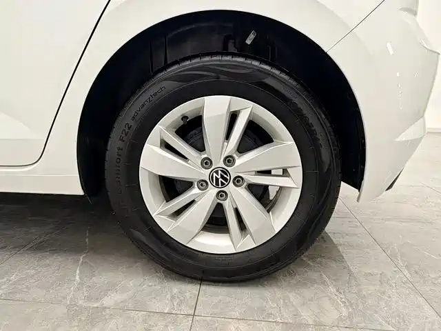 Volkswagen Polo — миниатюра 16