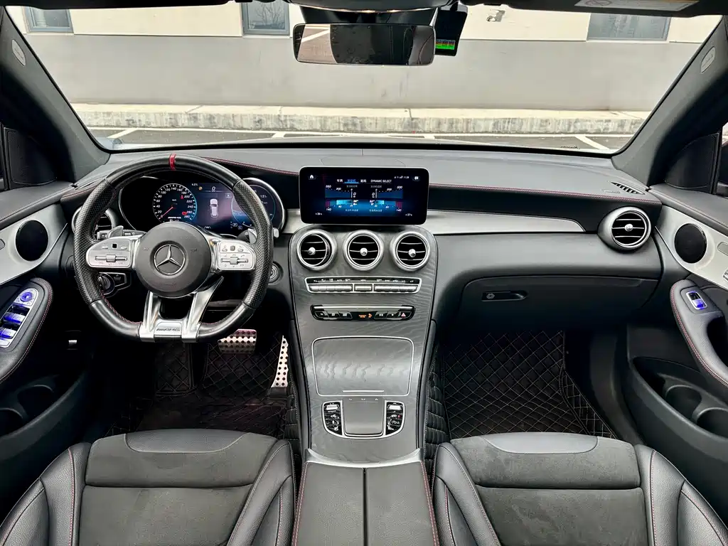 MERCEDES-BENZ GLC AMG