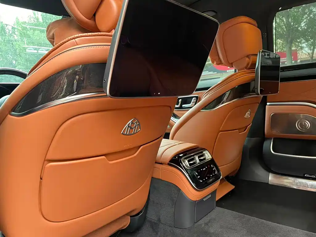 Mercedes-Benz S-Class — миниатюра 8