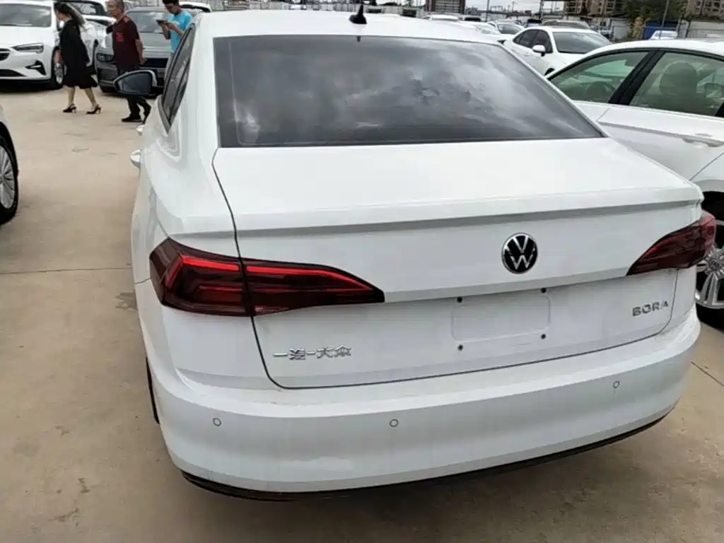 Volkswagen Bora — миниатюра 6