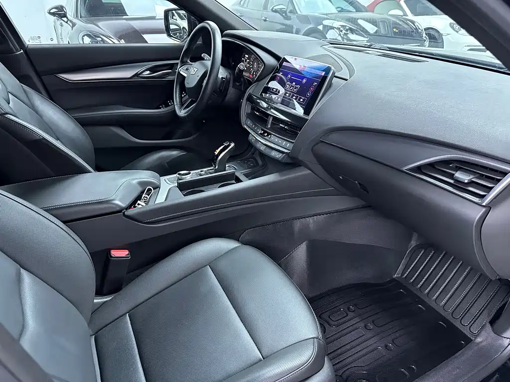 Cadillac CT5 — миниатюра 17