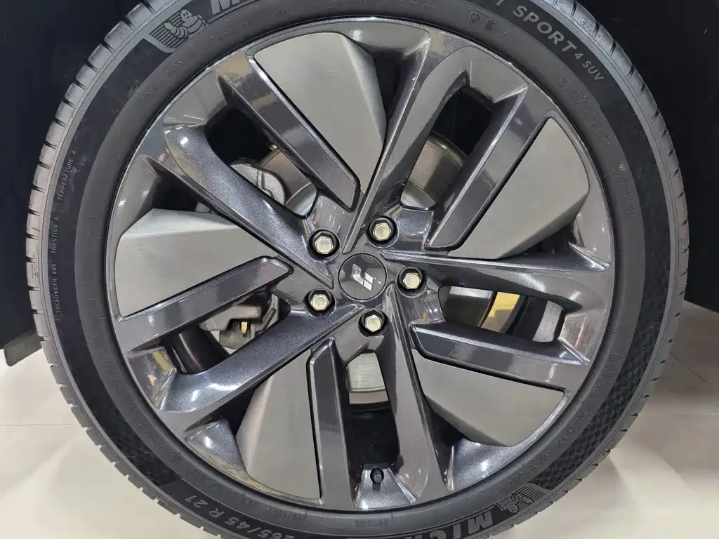 Li Auto Li L9 — миниатюра 12