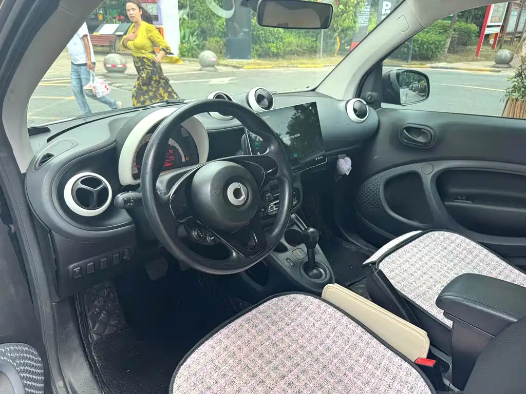 Smart fortwo 2015 1.0L 52