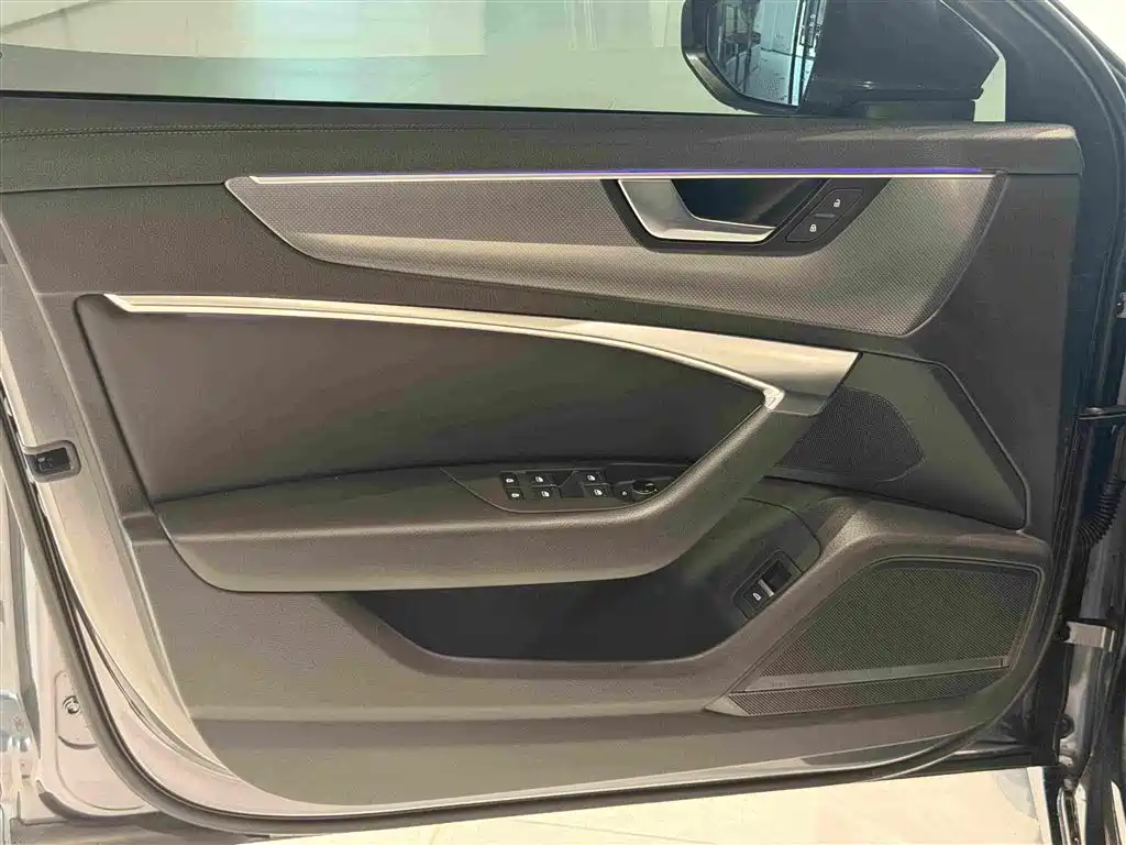 Audi A6L — миниатюра 17