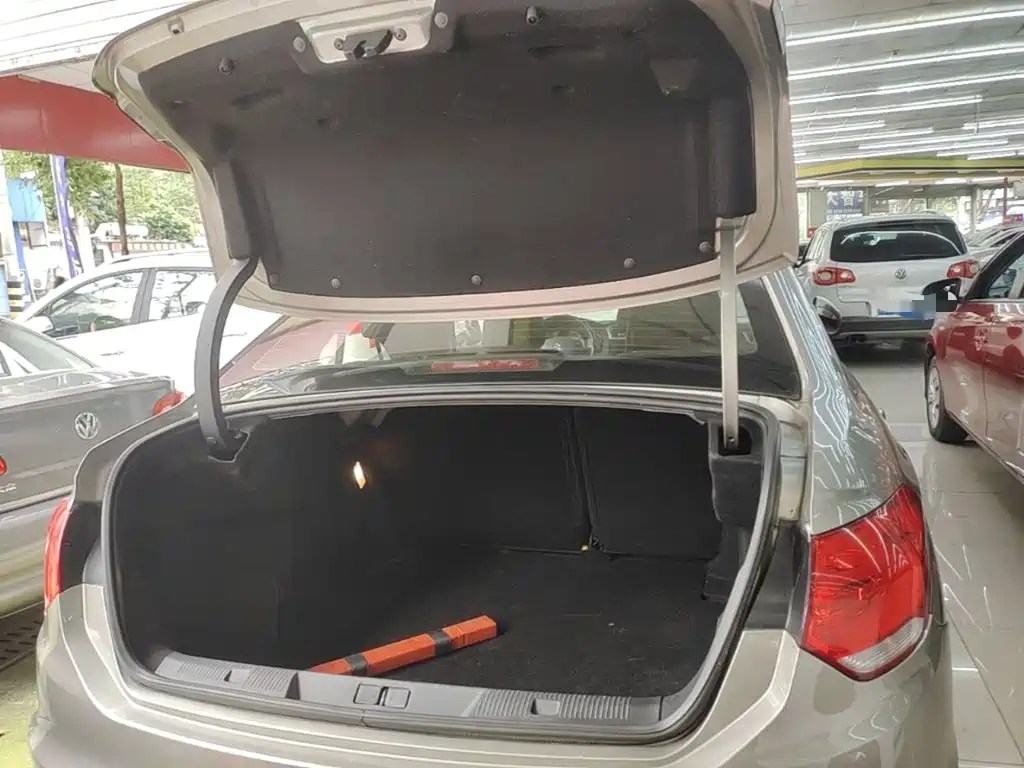 Citroen C4L — миниатюра 19