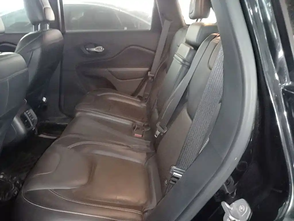 Jeep Cherokee — миниатюра 17
