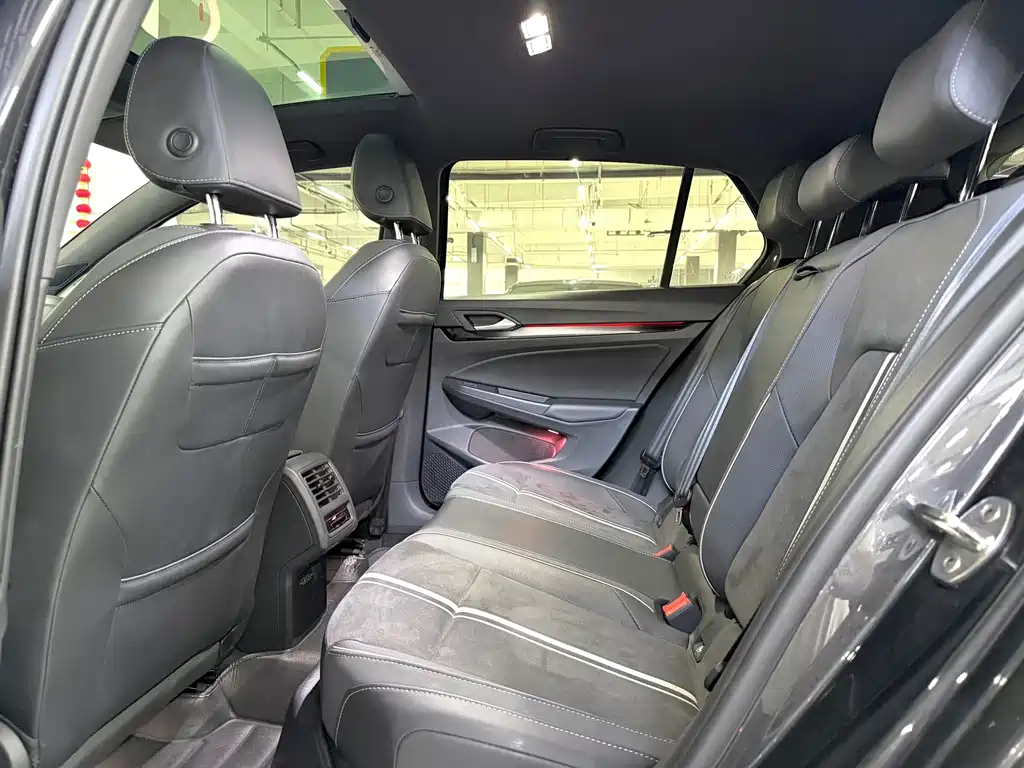 Volkswagen Golf — миниатюра 6