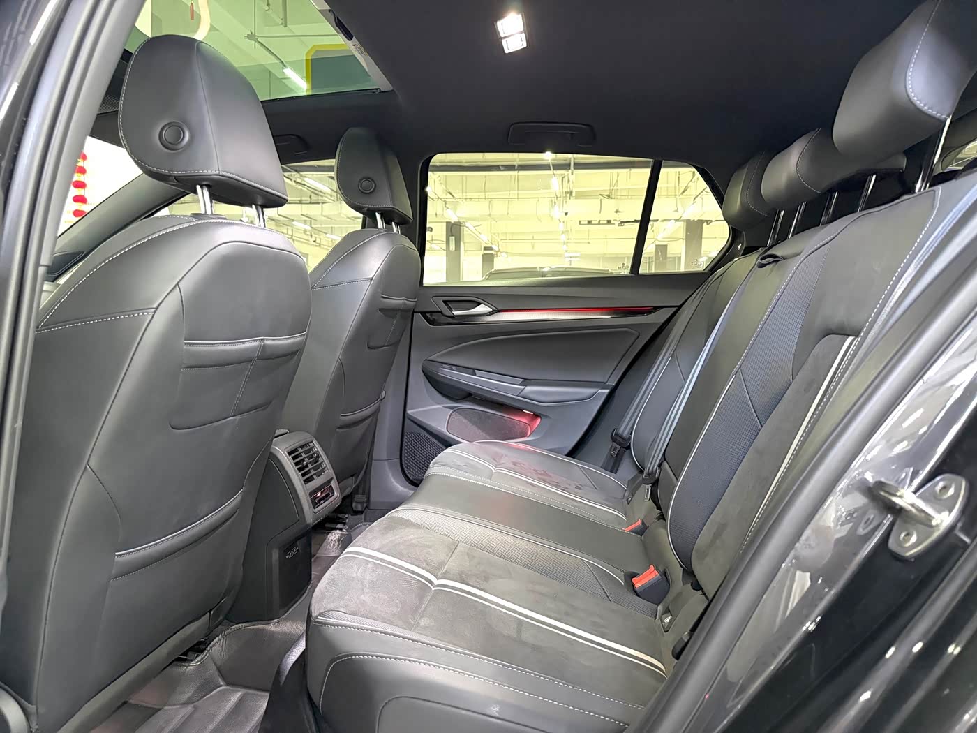 Volkswagen Golf 1.4 л 2022 г. Чёрный, пробег 34000 км