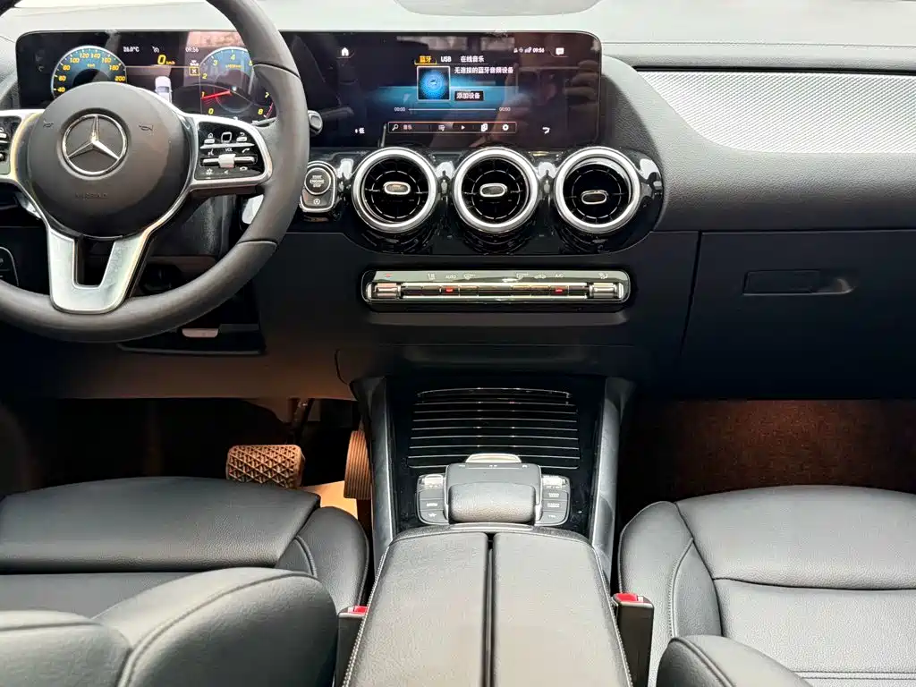 Mercedes-Benz GLA — миниатюра 25