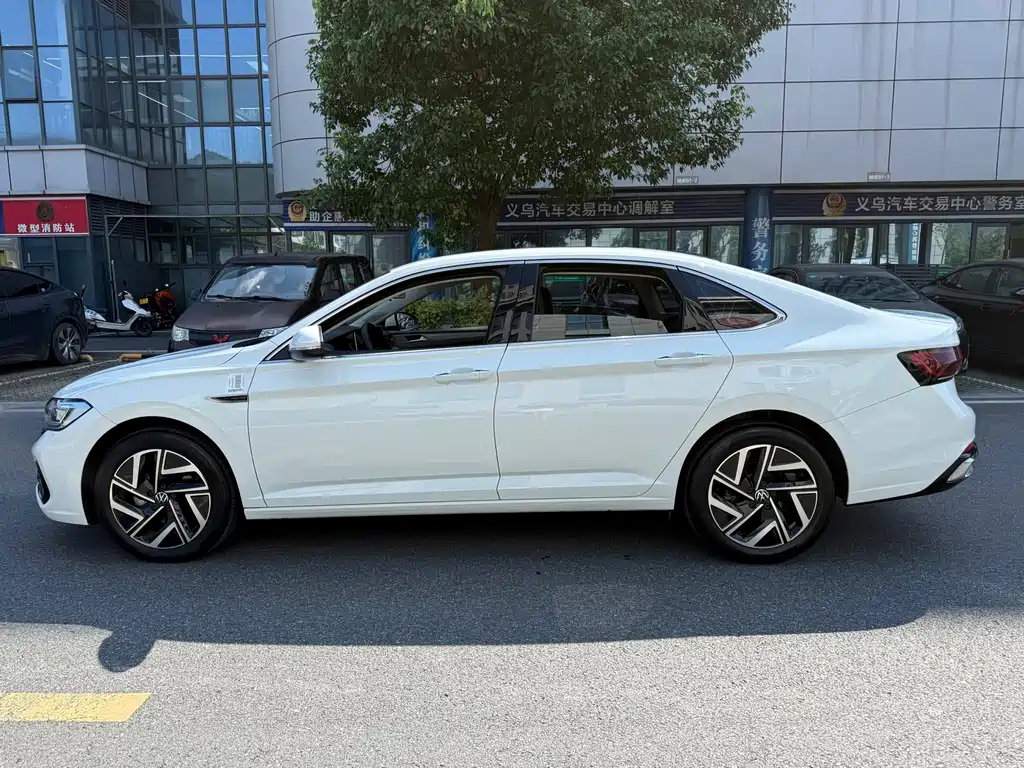 Volkswagen Sagitar — миниатюра 11