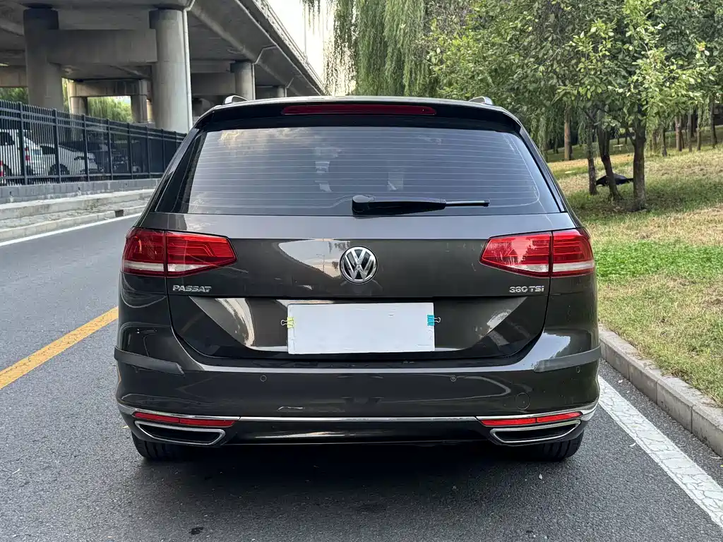 Volkswagen Viloran — миниатюра 5