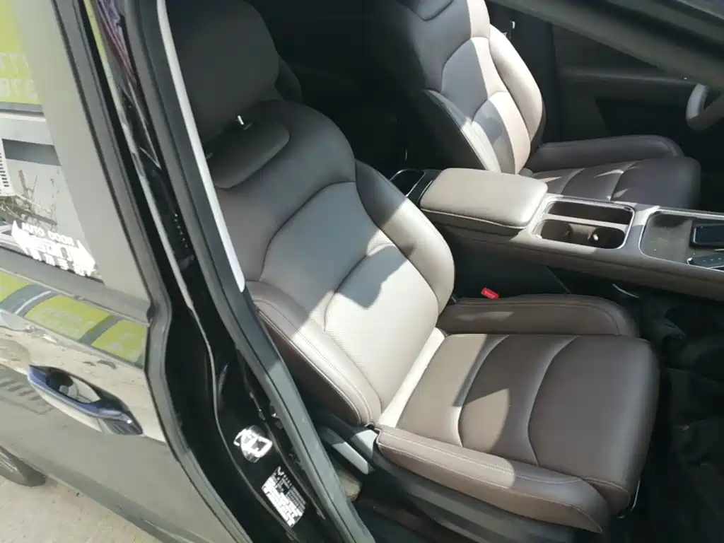 Wuling Xingguang 730 New Energy — миниатюра 25