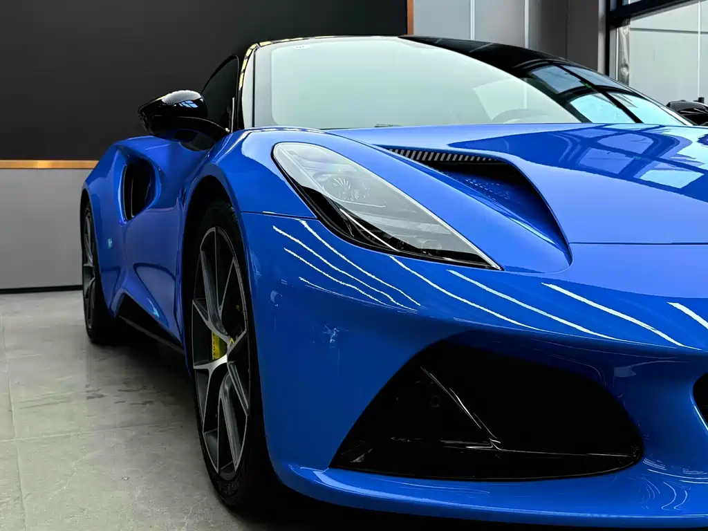 LOTUS SPORTS CAR EMIRA