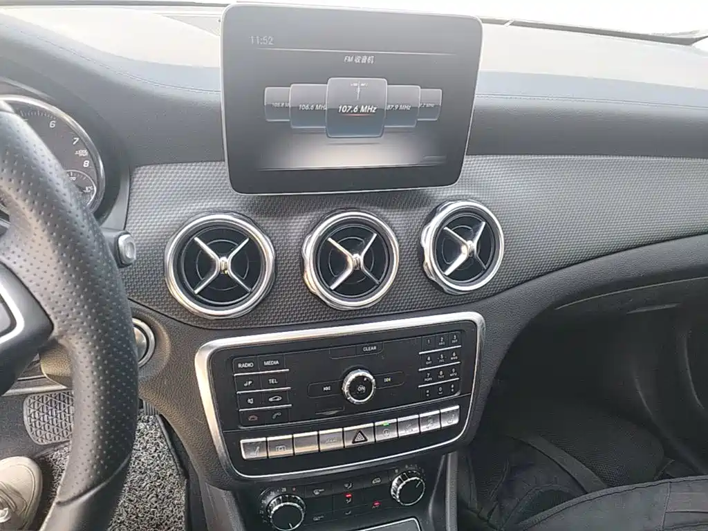 Mercedes-Benz GLA — миниатюра 13