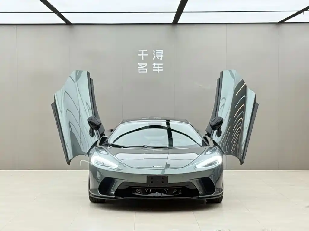McLaren GT — миниатюра 2