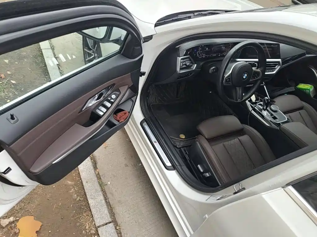 BMW 3 Series — миниатюра 16