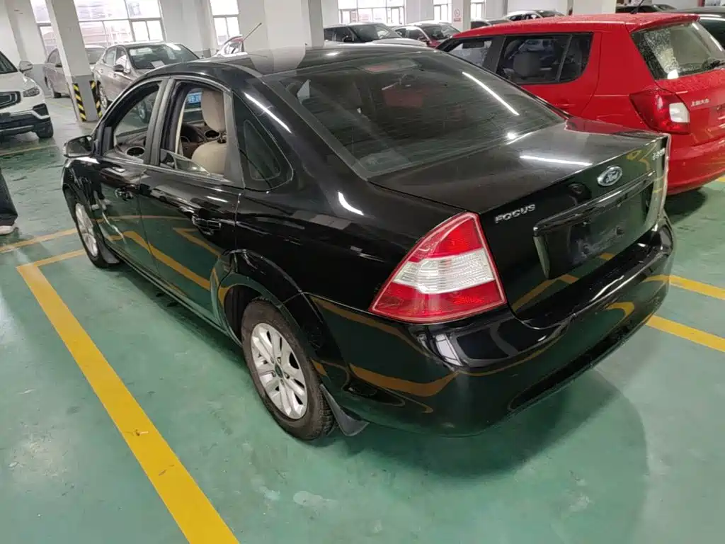 Ford Focus — миниатюра 5