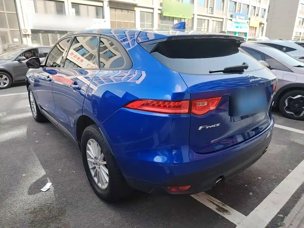 Jaguar F-PACE — миниатюра 5