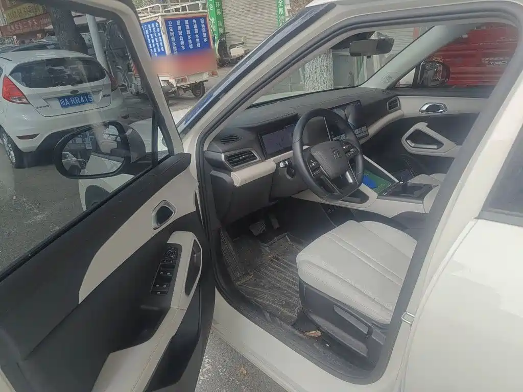 BYD Yuan UP — миниатюра 14