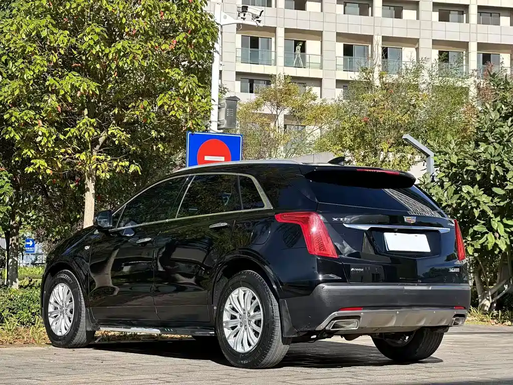 Cadillac XT5 — миниатюра 7