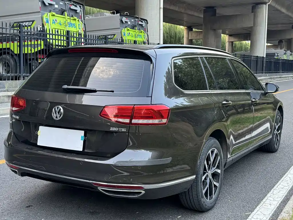 Volkswagen Viloran — миниатюра 7