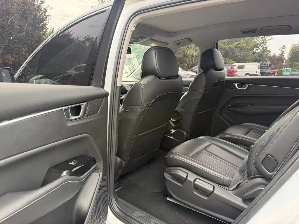 Wuling Victory — миниатюра 12