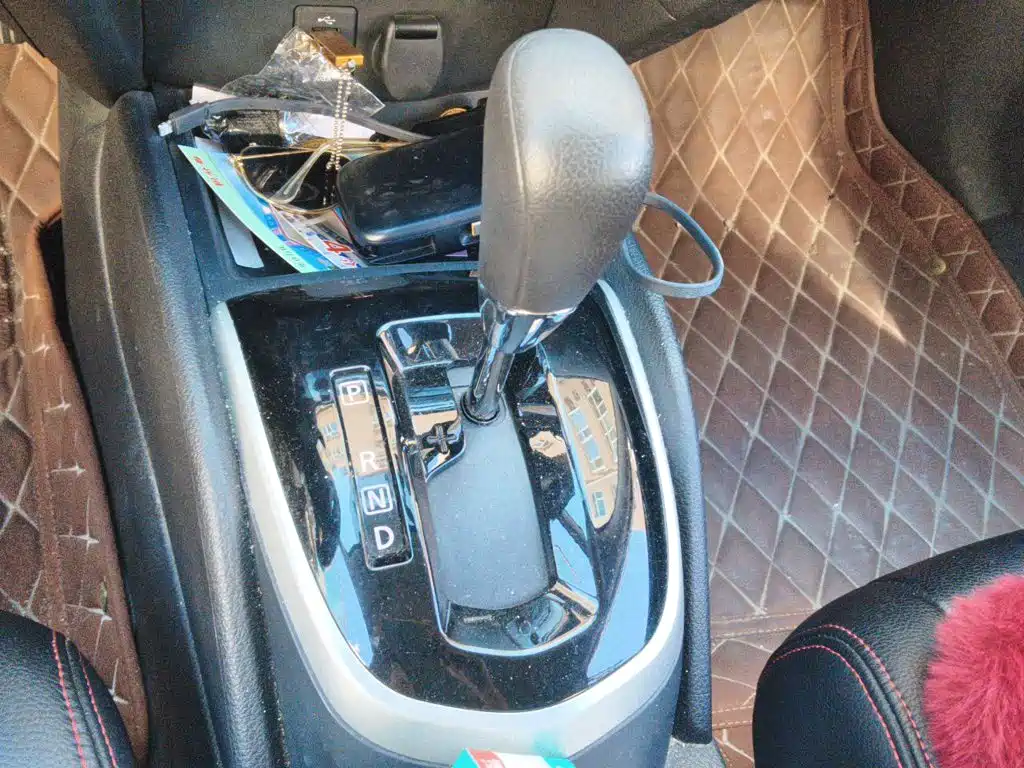 Nissan Qashqai — миниатюра 10