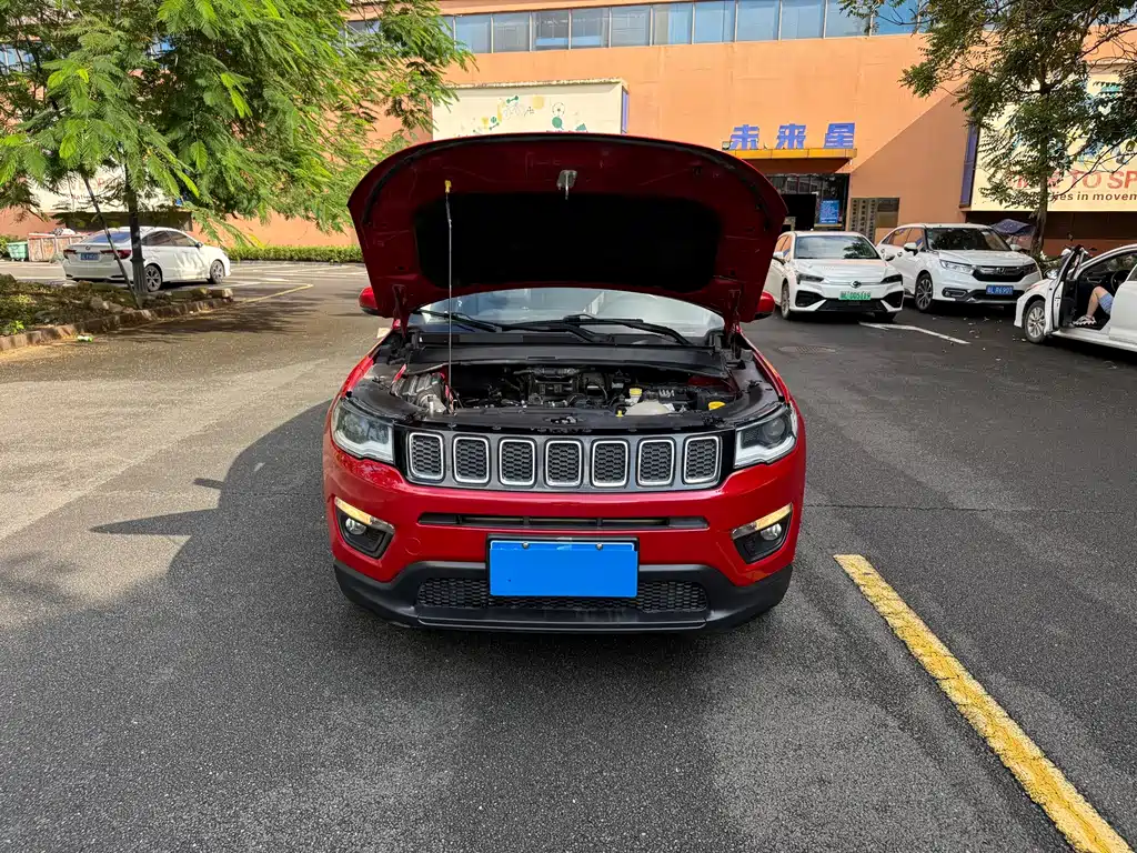 Jeep Compass — миниатюра 17