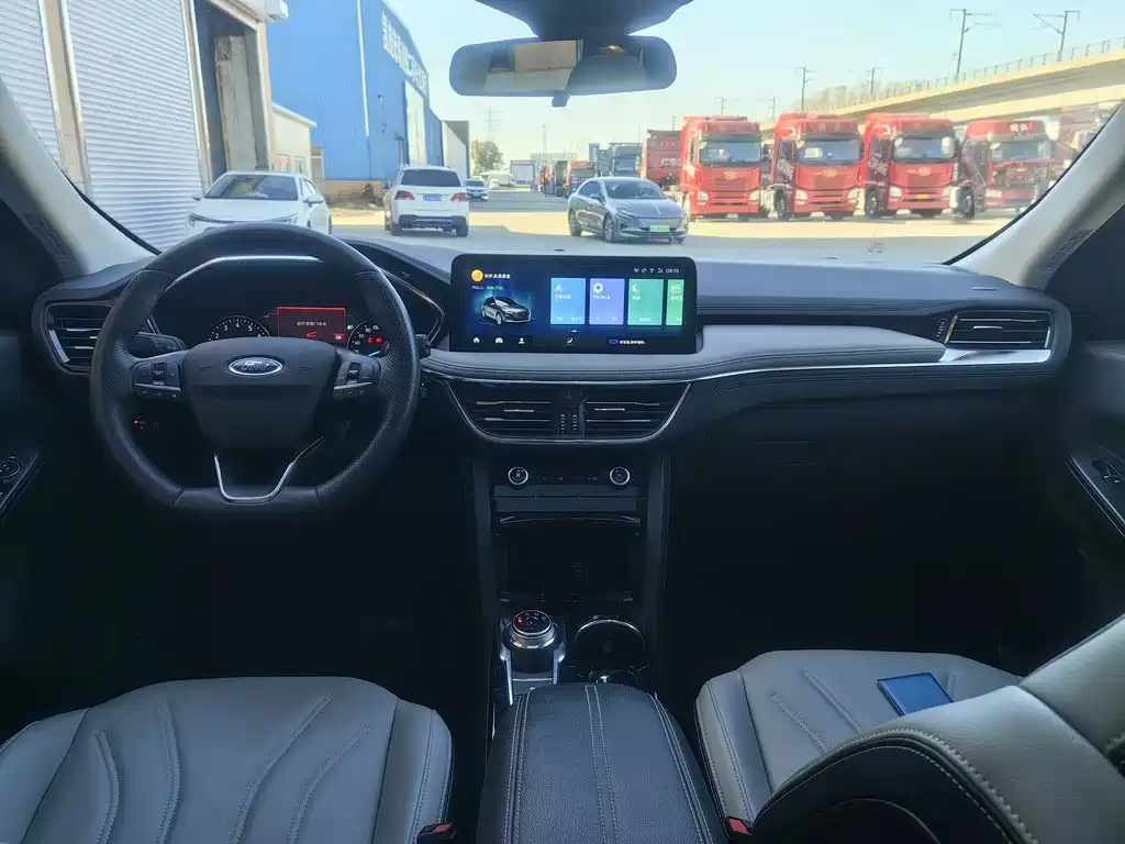 Ford Escape — миниатюра 11