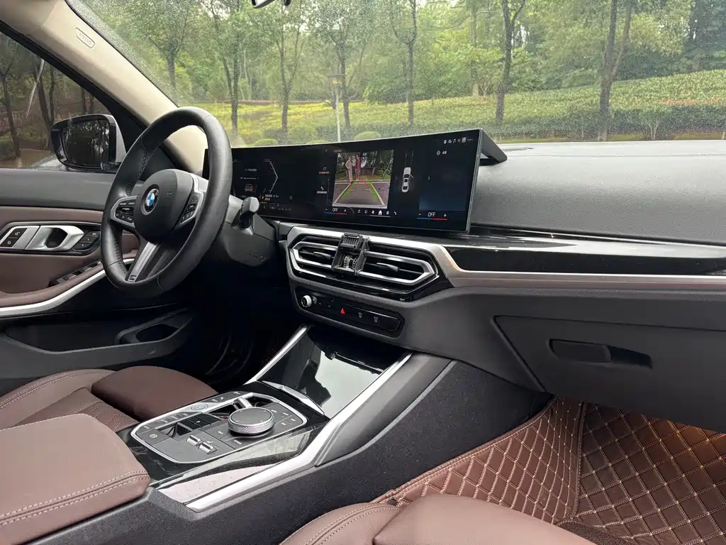 BMW 3 Series — миниатюра 13