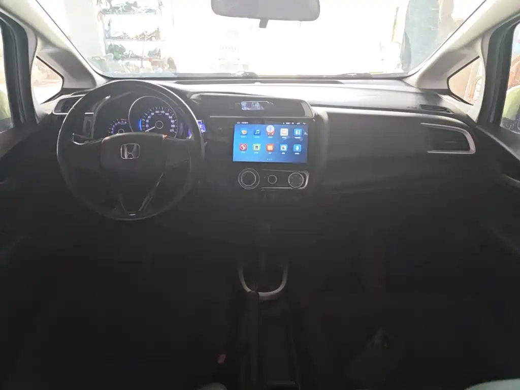 Honda Fit — миниатюра 10