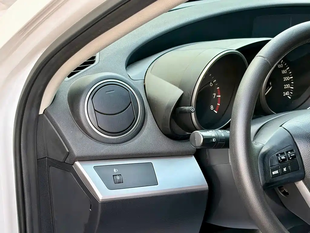 Mazda 3 Xingcheng — миниатюра 21