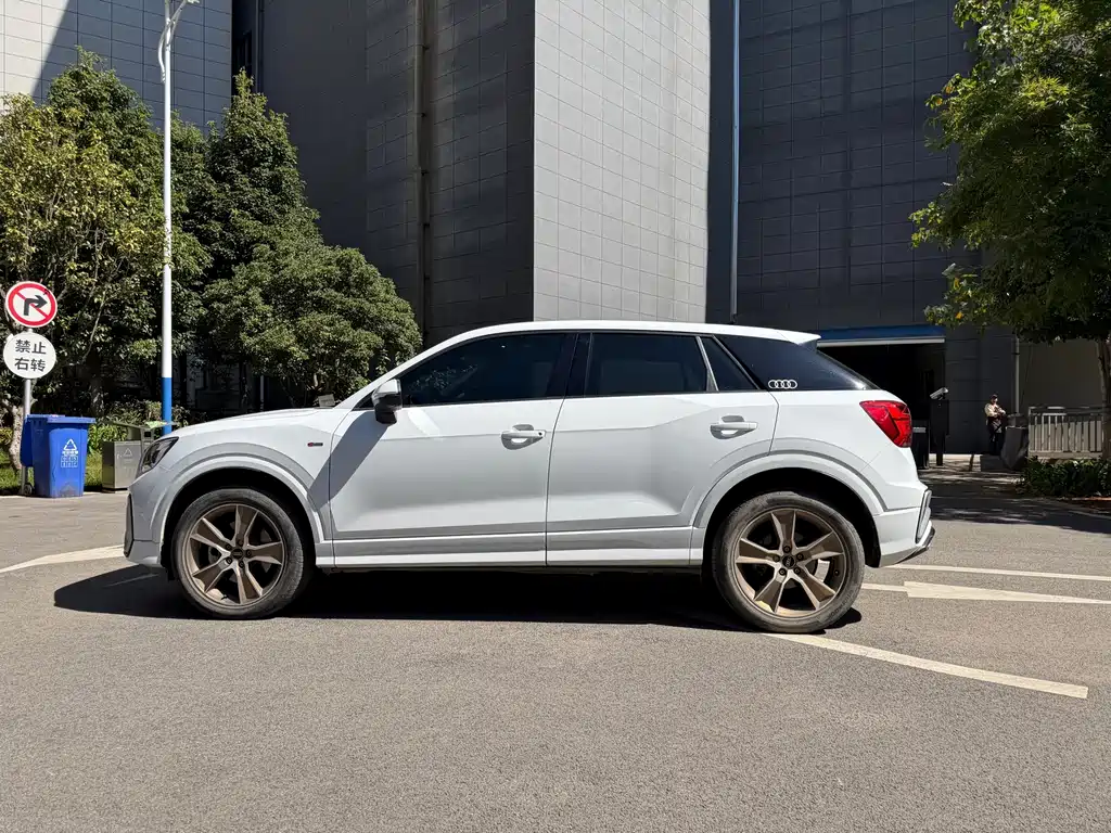 Audi Q2L — миниатюра 8