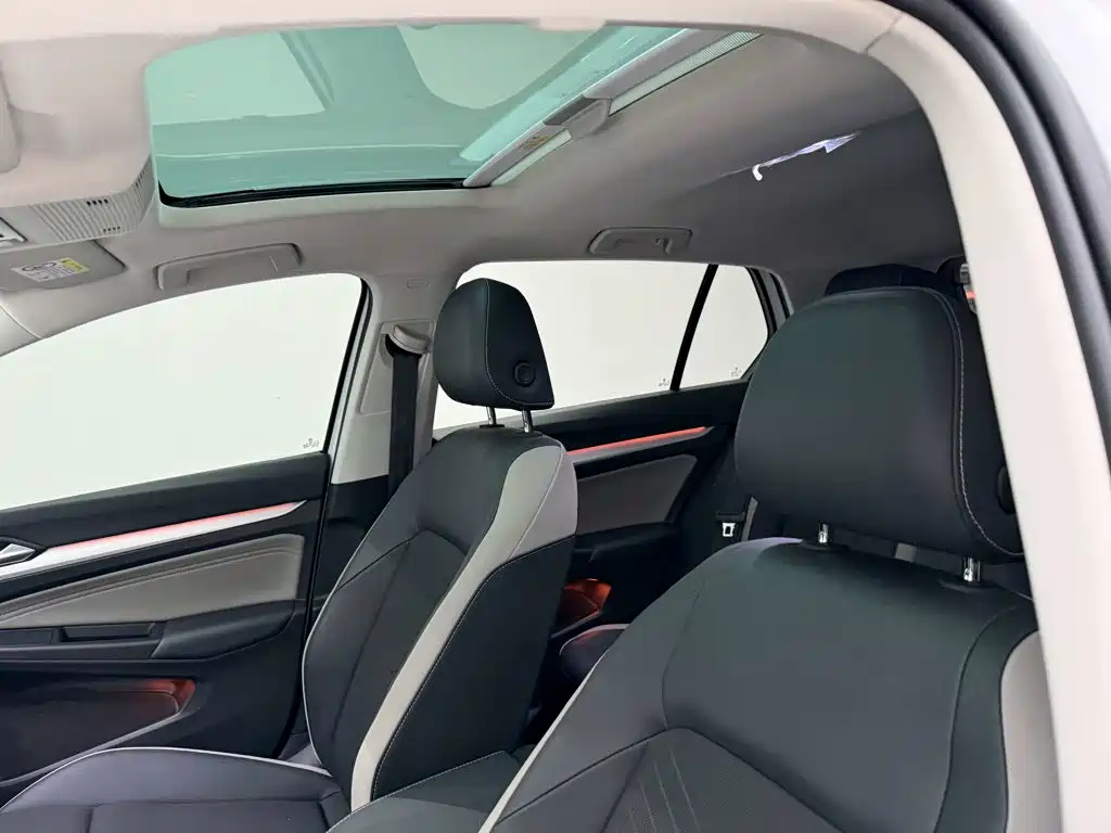 Volkswagen Golf — миниатюра 21