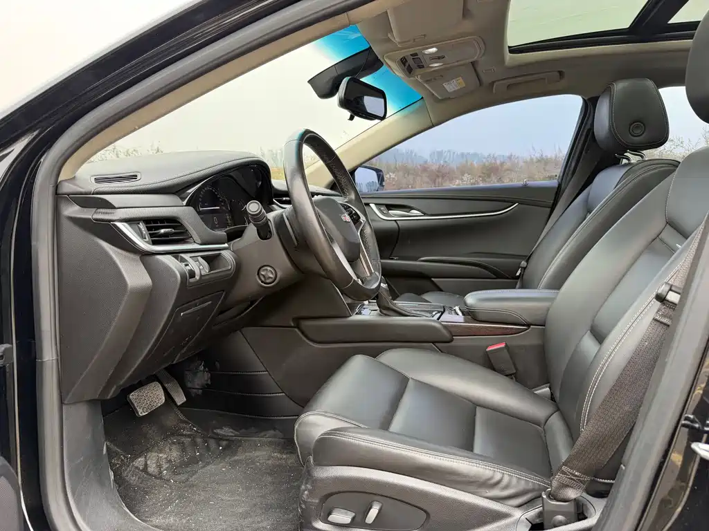 Cadillac XTS — миниатюра 4