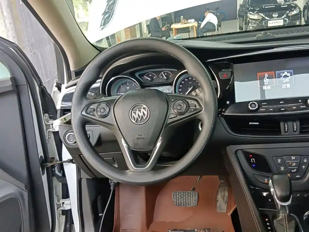 Buick Envision Plus — миниатюра 11