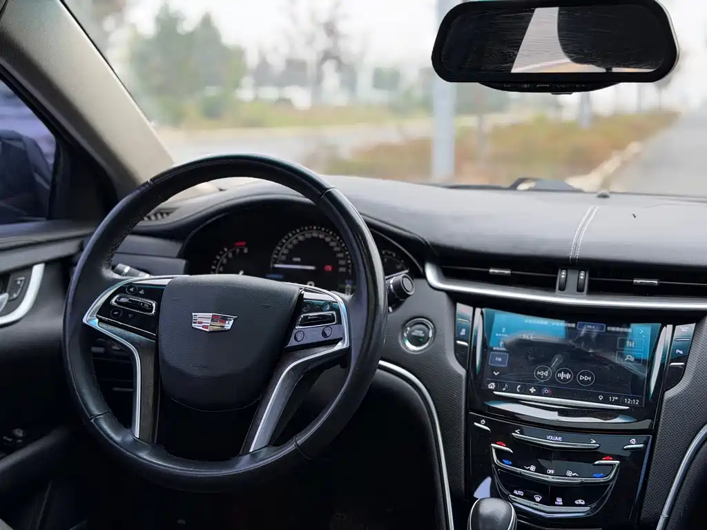 Cadillac XTS — миниатюра 12