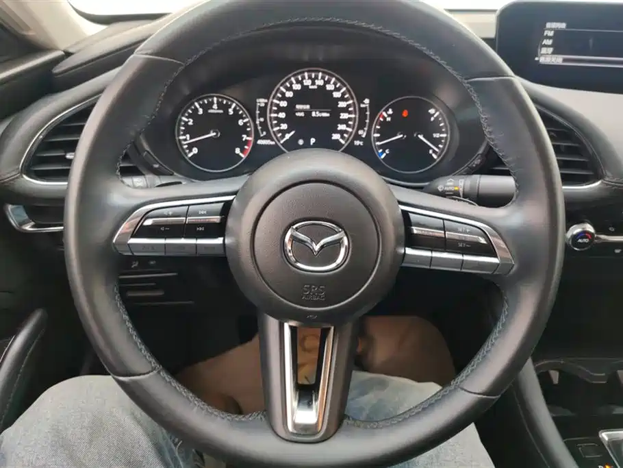 MAZDA 3 ANGKESAILA