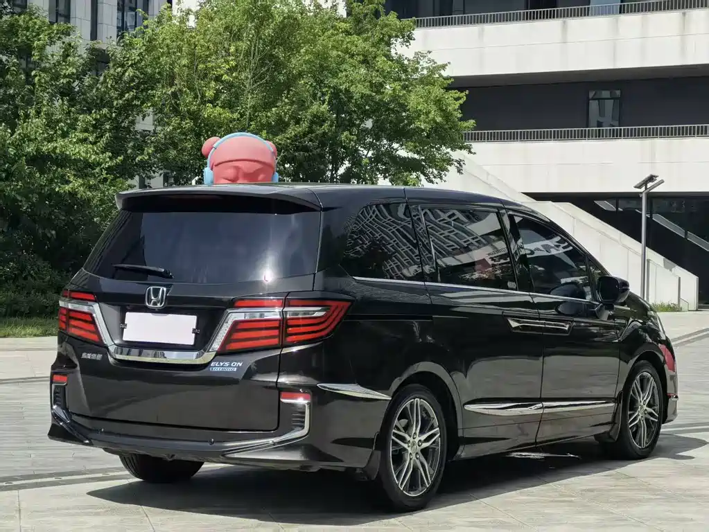 Honda Elysion — миниатюра 7
