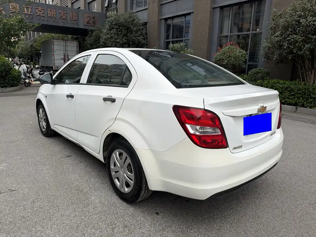 Chevrolet Aveo — миниатюра 6