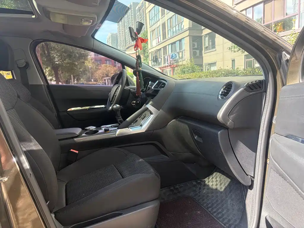 Peugeot 3008 — миниатюра 9
