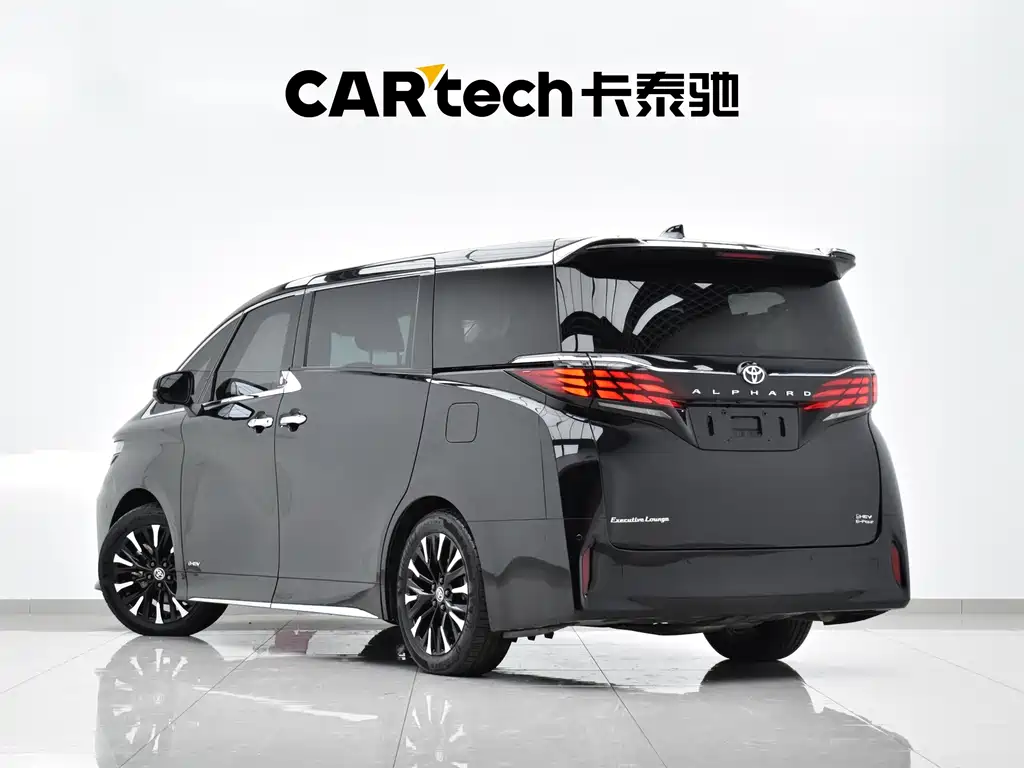 Toyota Alphard — миниатюра 27