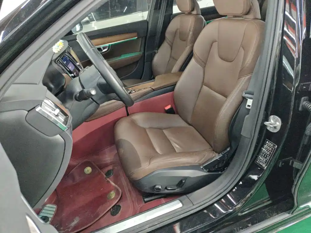 Volvo S90 — миниатюра 15