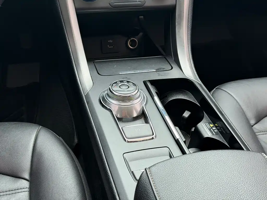 Ford Mondeo — миниатюра 16